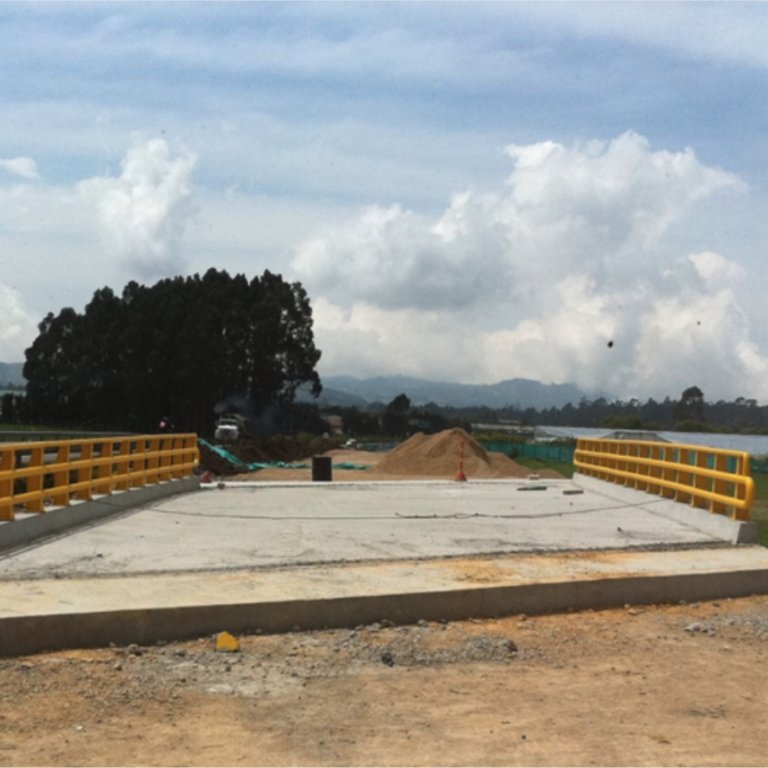 Barandas para Puente de Río Teusacá