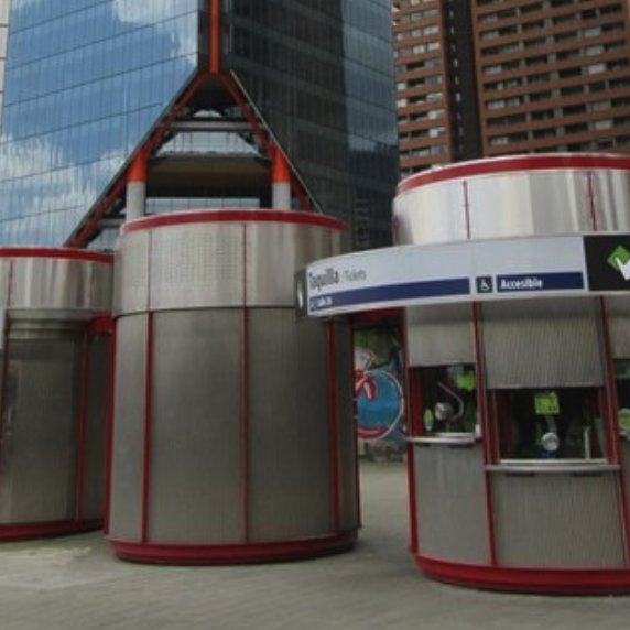Taquillas de Transmilenio - Atrio Norte